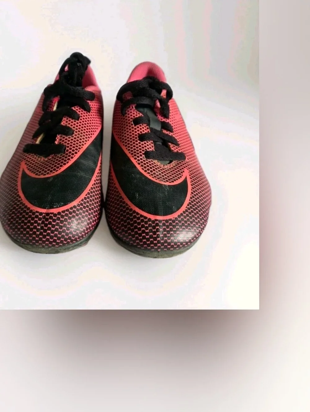 Nike Youth Soccer Cleats Girls Boys Shoes Pink/Black - Size 11C Lace Up